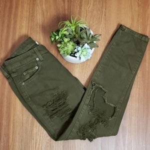 NWT Carmar Boyfriend Fit Distressed Jeans Size 24